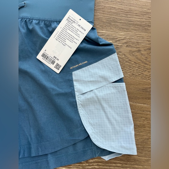 Lululemon WovenAir shorts, size 8! NWT! - Picture 2 of 6